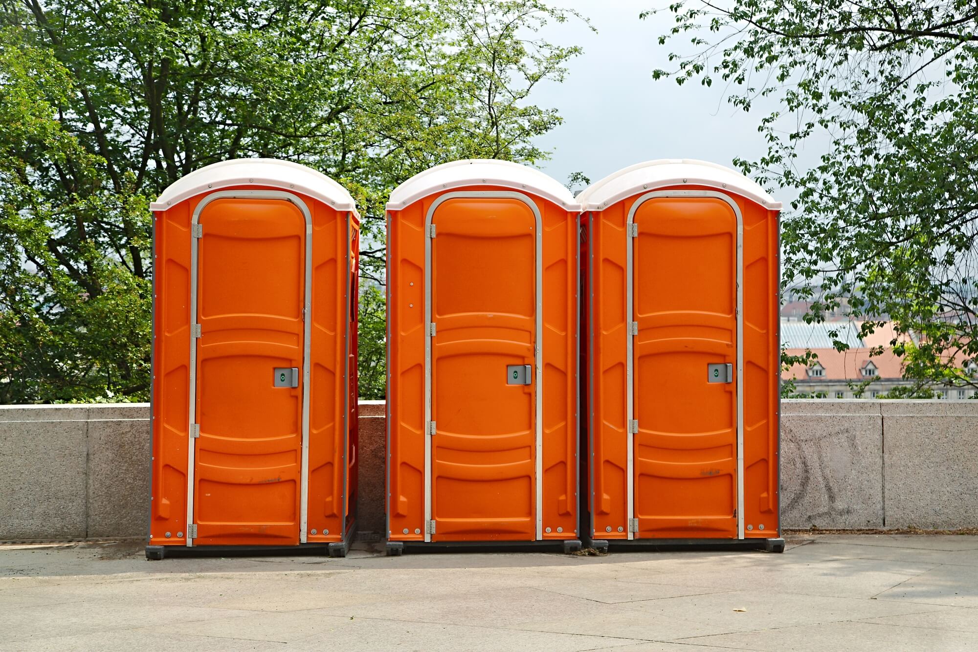 Premium porta potty